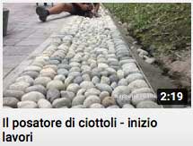 video - il posatore di ciottoli inizio lavori